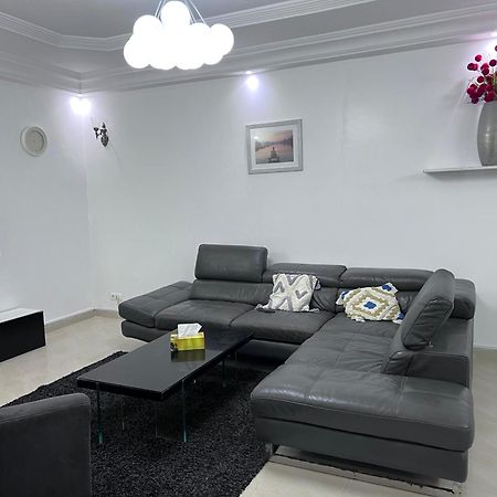 Residence Djily Mbaye Dakar Exteriör bild